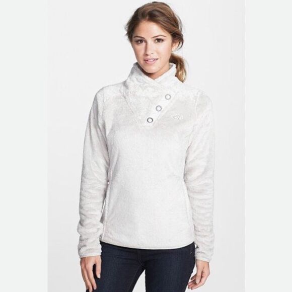 The North Face Mossbud Light Gray Snap Neck Fuzzy Pullover Sweatshirt - Picture 1 of 14